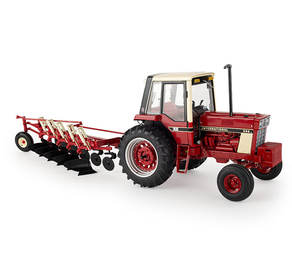 4 1:16 International Harvester™ 986 with 720 Plow – Precision Heritage