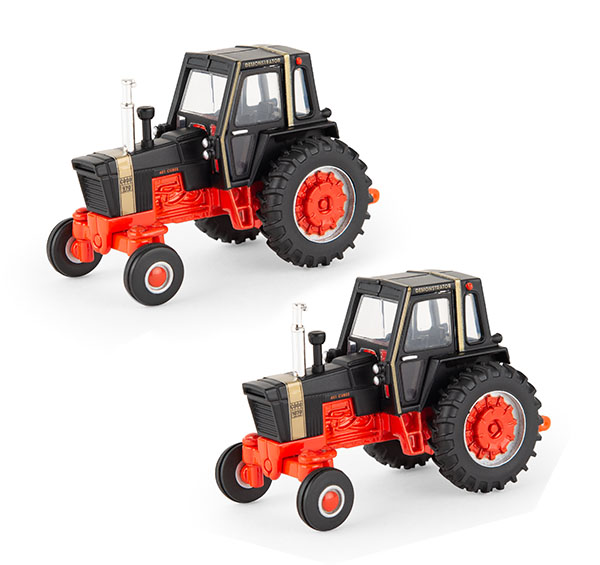 1:64 Case® Black Knight Set – 970 and 1070